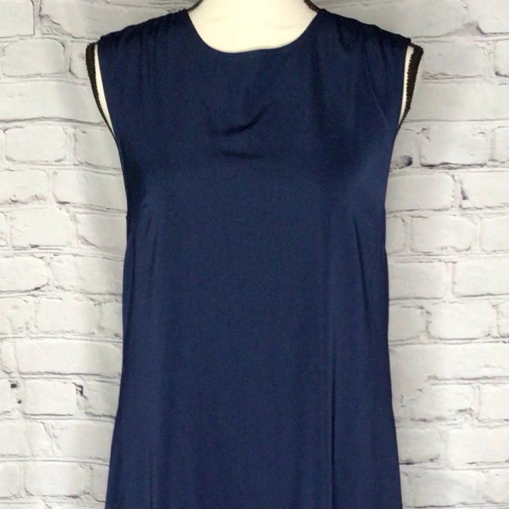 Veiled Collection Navy Blue Eva Essential Sleeveless Midi Dress Medium NWT